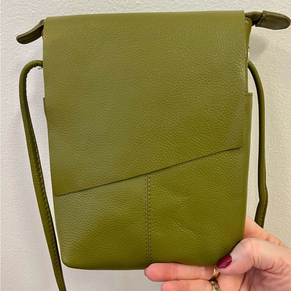 illi New York Leather Crossbody